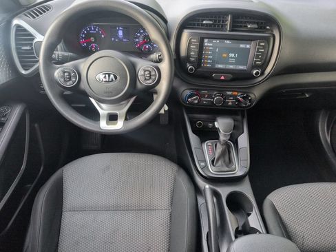 Used 2020 Kia Soul LX FWD image 30