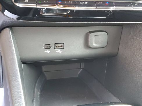 Certified 2024 Buick Encore GX Avenir w/ Avenir Convenience Package FWD image 20