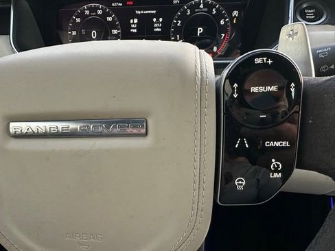 Used 2020 Land Rover Range Rover Sport HST image 31