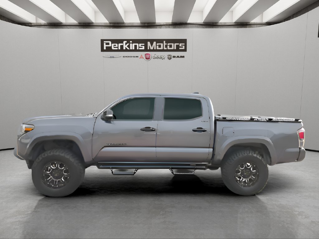 Used 2021 Toyota Tacoma Limited w/ Nightshade Package AWD/4WD image 9