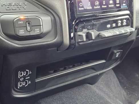 New 2026 RAM 3500 Tradesman AWD/4WD image 27