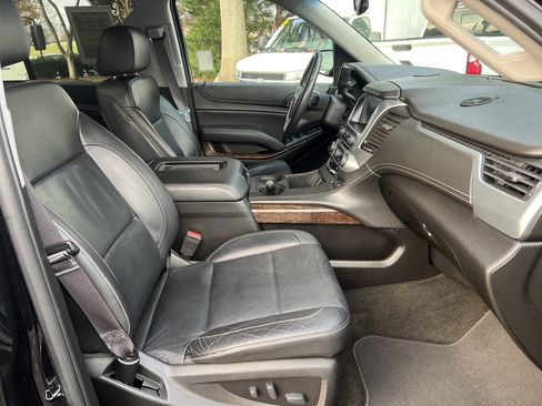 Used 2017 Chevrolet Tahoe LT w/ Luxury Package image 34