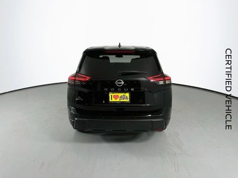 Certified 2024 Nissan Rogue S FWD image 8