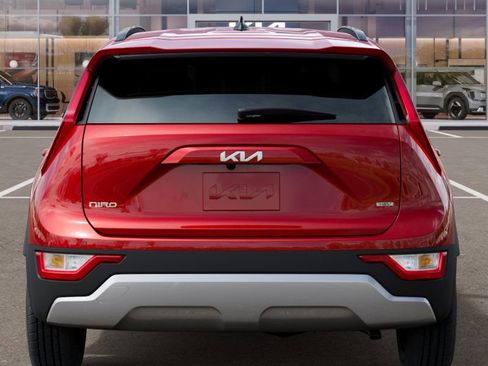 New 2025 Kia Niro EX image 13