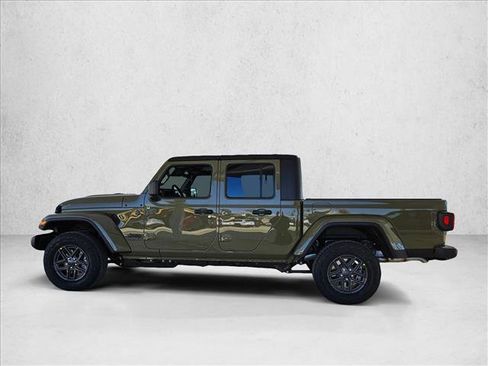 New 2026 Jeep Gladiator Sport image 5