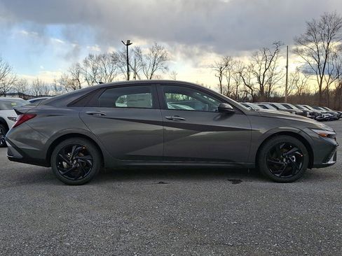 New 2026 Hyundai Elantra Sport image 7