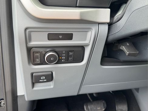 Used 2022 Ford F150 XLT AWD/4WD image 18