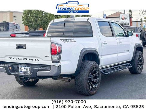 Used 2023 Toyota Tacoma TRD Off-Road RWD image 4