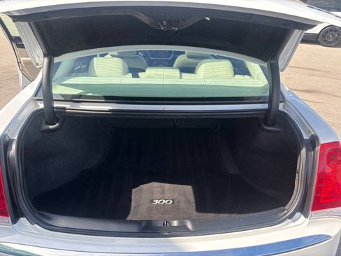 Used 2015 Chrysler 300 C w/ Harman/Kardon Audio Group AWD/4WD image 13