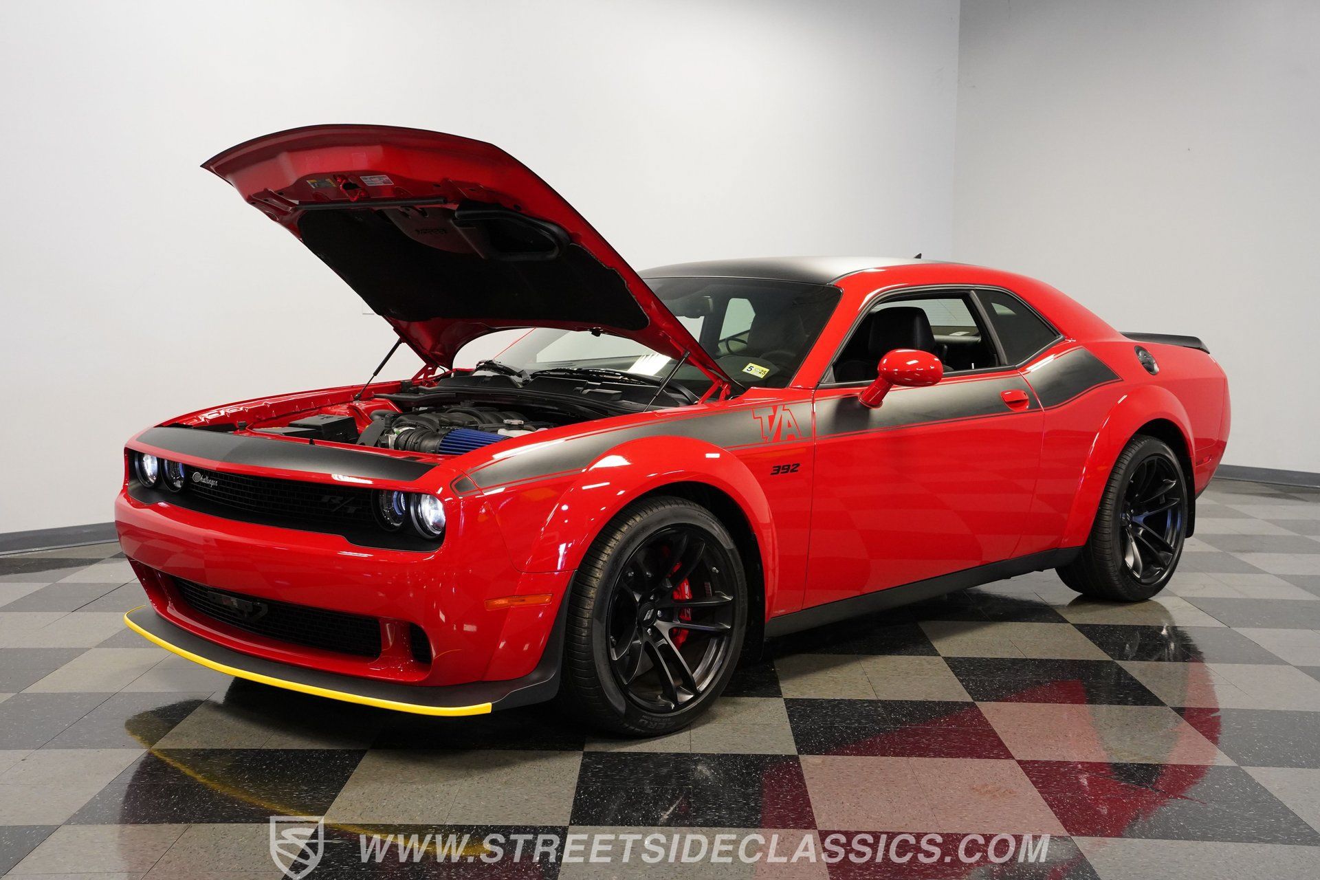 Used 2022 Dodge Challenger R/T Scat Pack RWD image 32
