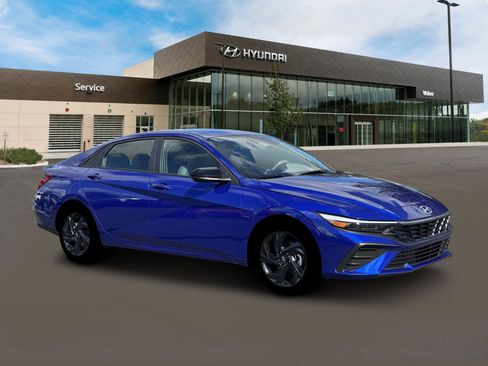 New 2026 Hyundai Elantra Sport image 11