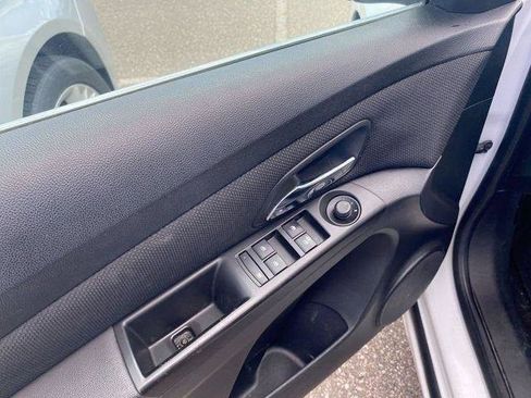 Used 2014 Chevrolet Cruze LT FWD image 21
