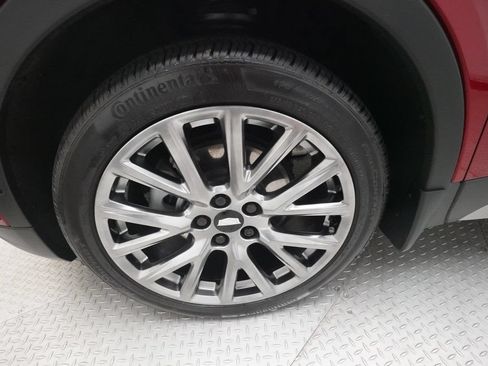Used 2021 Cadillac XT4 Premium Luxury AWD/4WD image 27