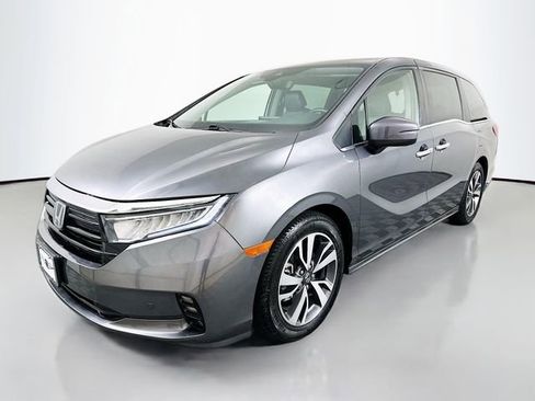 Used 2023 Honda Odyssey Touring image 1