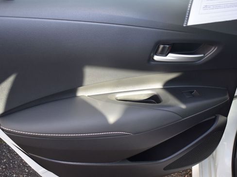 Certified 2025 Toyota Corolla XLE image 19