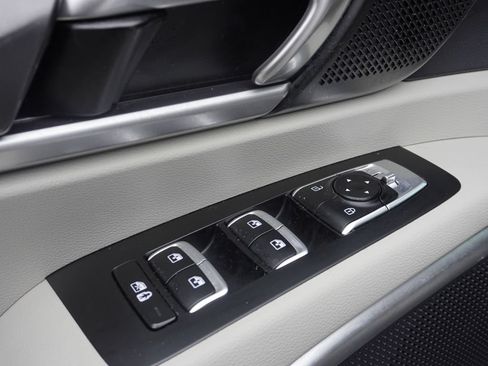 Used 2024 Kia Telluride S AWD/4WD image 34