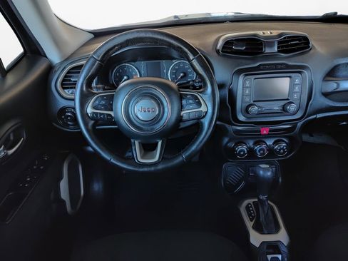 Used 2016 Jeep Renegade Latitude image 18