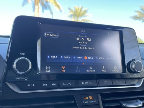 Used 2024 Nissan Altima 2.5 S image 21