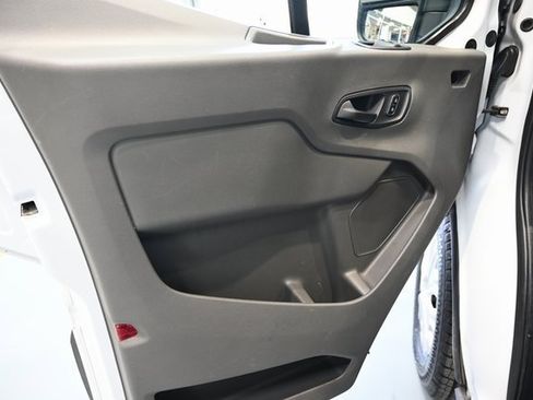 Used 2023 Ford Transit 350 XLT image 32