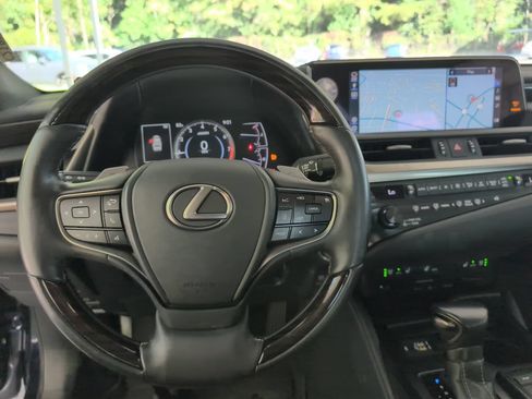 Used 2019 Lexus ES 350 w/ Premium Package FWD image 12