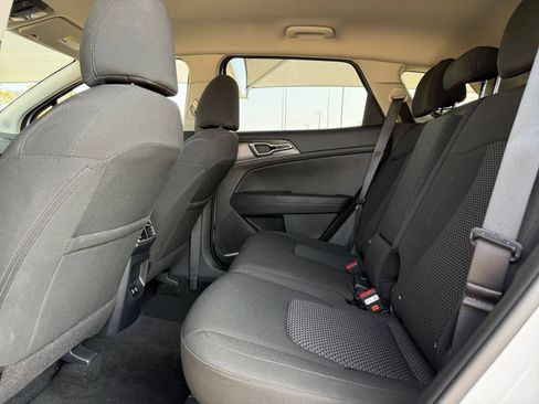 Used 2026 Kia Sportage LX FWD image 28