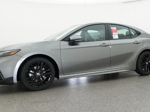 New 2026 Toyota Camry SE image 21