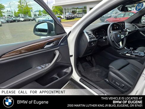 Used 2025 BMW X4 xDrive30i AWD/4WD image 21