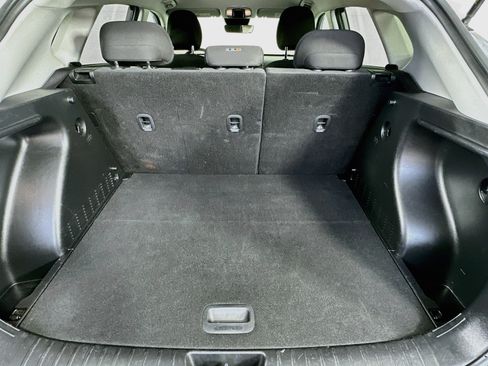 Used 2025 Hyundai Kona SEL FWD image 30