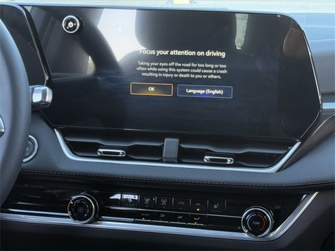 New 2026 Chevrolet Equinox LT image 15