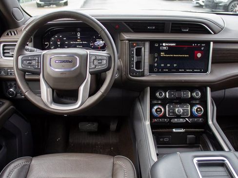 Used 2023 GMC Yukon Denali w/ LPO, Floor Liner Package image 13