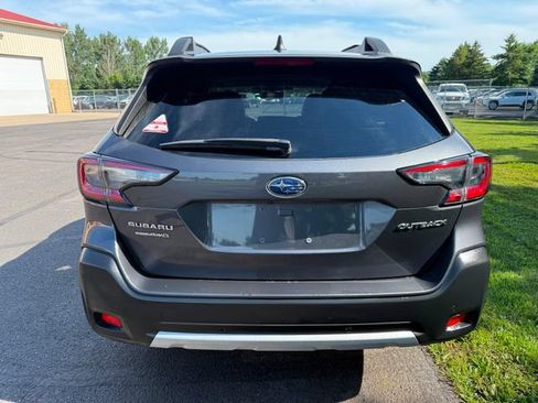 Used 2023 Subaru Outback Limited AWD/4WD image 2