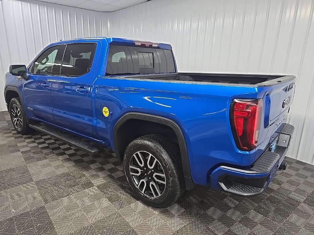 Used 2023 GMC Sierra 1500 AT4 w/ Technology Package AWD/4WD image 10