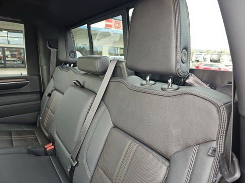 Used 2024 Chevrolet Silverado 3500 High Country image 10