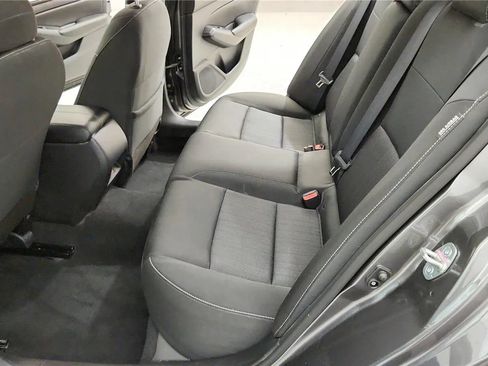Used 2022 Nissan Altima 2.5 SV AWD/4WD image 33