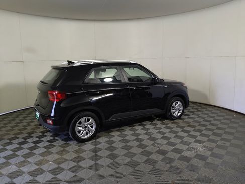 Used 2020 Hyundai Venue SEL w/ Convenience Package FWD image 10
