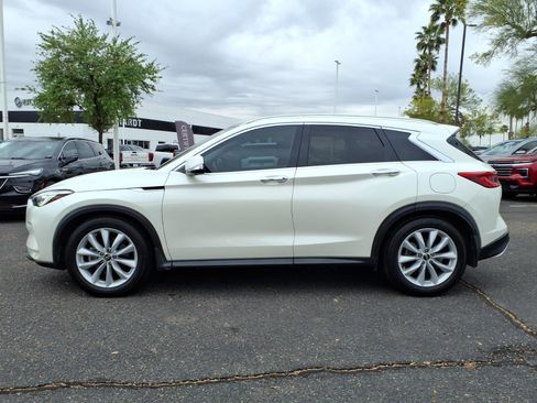 Used 2019 INFINITI QX50 Essential w/ Premium Heat Package AWD/4WD image 8