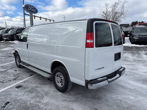 Used 2024 Chevrolet Express 2500 w/ Driver Convenience Package image 5