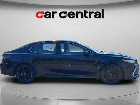 Used 2021 Toyota Camry XLE w/ Navigation Package AWD/4WD image 6