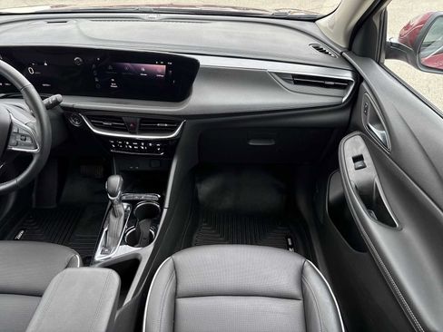 Used 2024 Buick Encore GX Avenir w/ Avenir Convenience Package FWD image 27