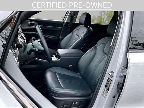 Certified 2022 Kia Sorento S w/ Panoramic Sunroof Package AWD/4WD image 23