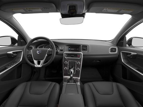 Used 2016 Volvo V60 T5 Cross Country AWD/4WD image 7
