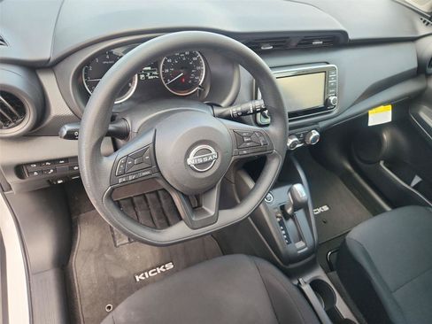 Used 2024 Nissan Kicks S FWD image 10
