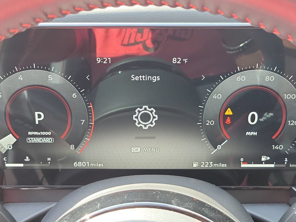 Certified 2025 Nissan Kicks SR FWD image 27