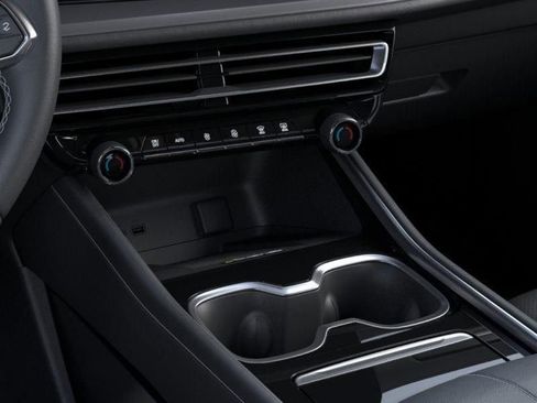 New 2026 Chevrolet Traverse LT w/ Midnight/Sport Edition FWD image 23