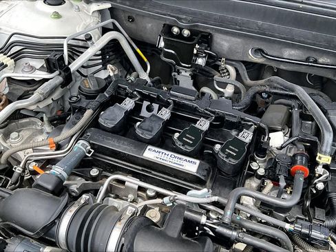 Used 2018 Honda Accord Touring image 31
