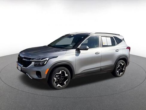 Used 2025 Kia Seltos S image 7