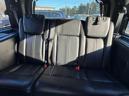 Used 2017 Lincoln Navigator Select image 30