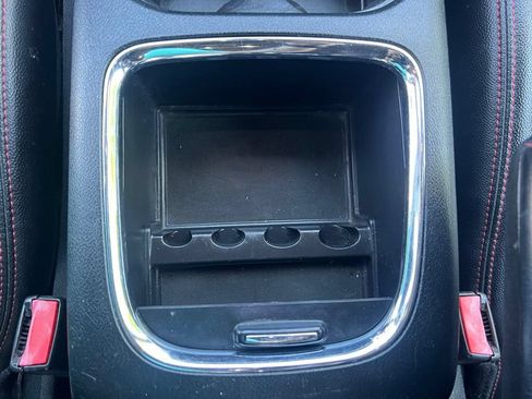 Used 2019 Dodge Grand Caravan GT FWD image 31