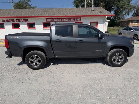 Used 2016 Chevrolet Colorado Z71 AWD/4WD image 2