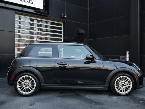 Used 2025 MINI Cooper S image 4